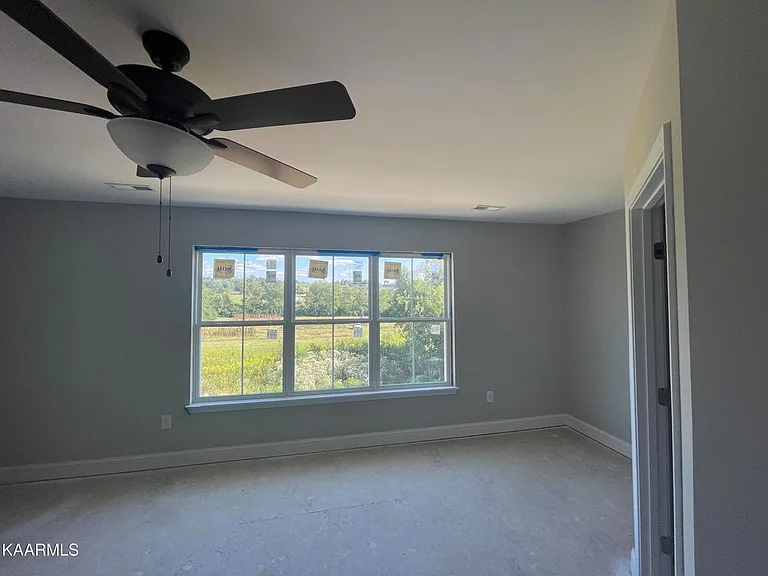 292 Judson Way — Photo 3