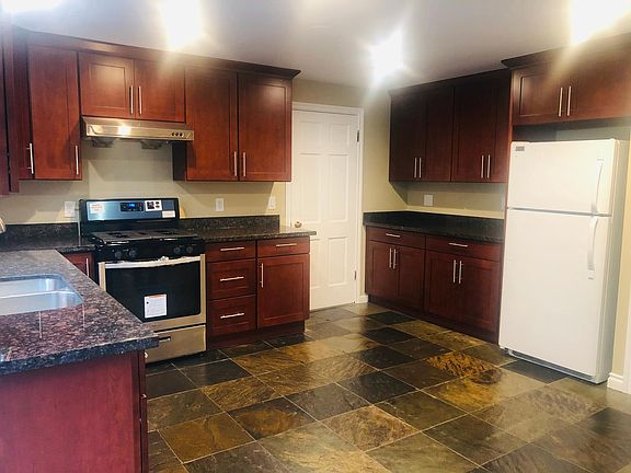 2nd image of 15234 NE 4th Pl