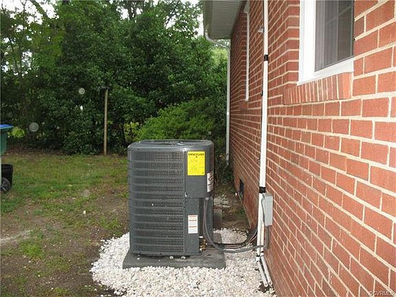4th image of 916 Circlewood Dr