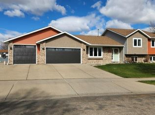 2630 Henry St, Bismarck, ND 58503