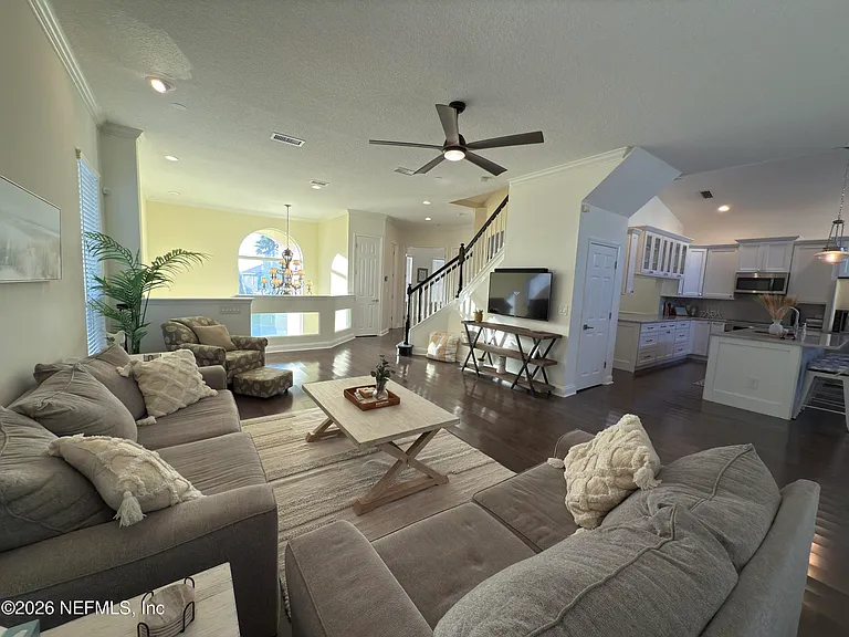 692 Sand Isles Cir — Photo 7