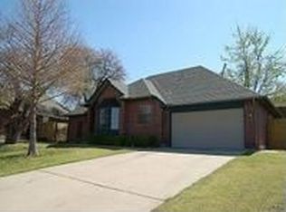 1608 Dorchester Rd, Midwest City, OK 73130
