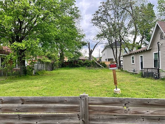 2nd image of 3904 Waldron Ave