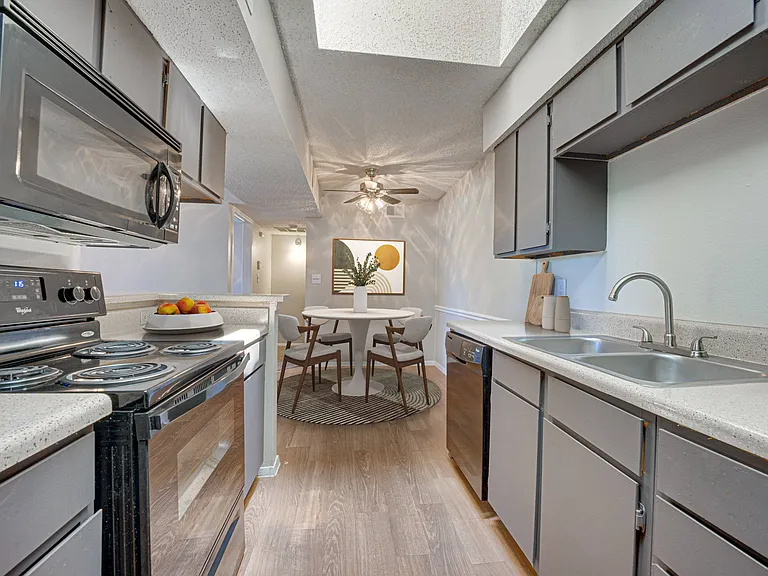 Indian Creek Apartments — Photo 60