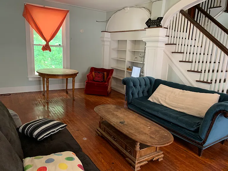 815 Lancaster Ave — Photo 9