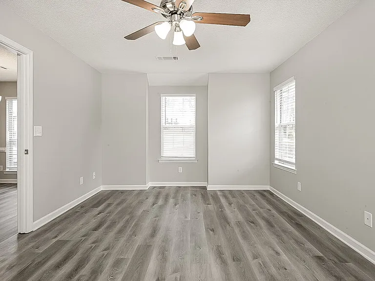 104 Nanci Ct — Photo 9