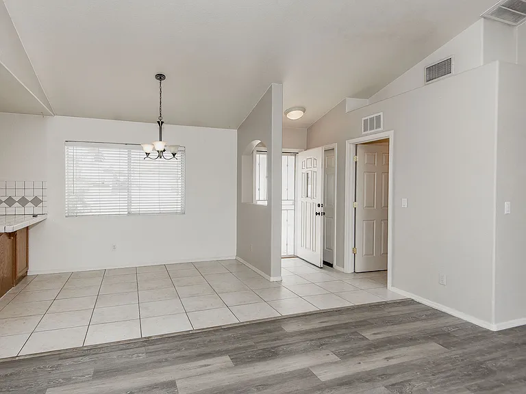 2195 E Emerald River Way — Photo 16