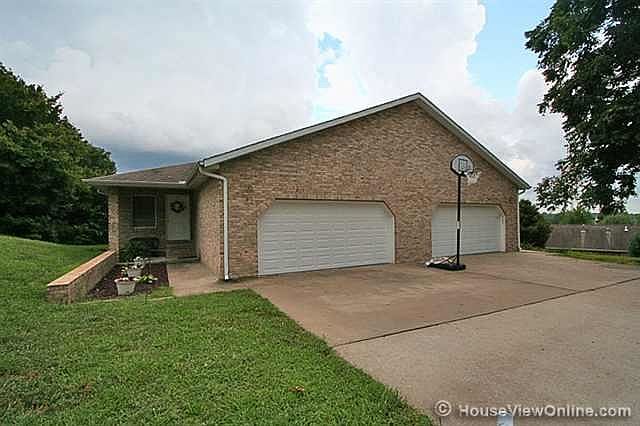 1st image of 798 Eastview Ct