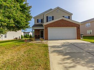 611 Collington Dr, Mebane, NC 27302