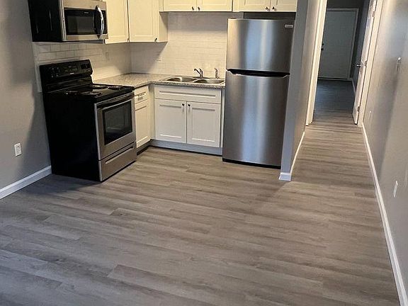2nd image of 621 De Votie Ave APT 3