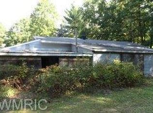 9082 E 36th St, Newaygo, MI 49337