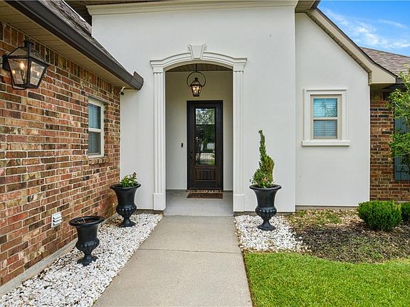 4th image of 18054 Old Reserve Dr