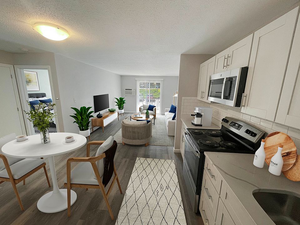1 BR - Kitchen-Living Room