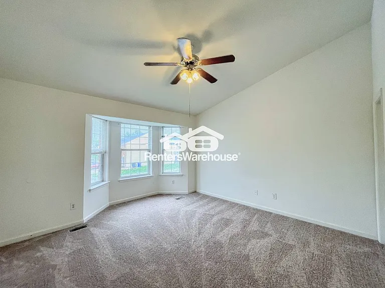 5623 Rivermill Cir — Photo 17