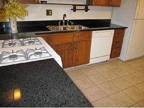 2nd image of 1101 W Meadow Ln