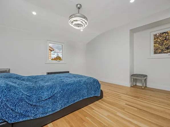 206-15 Richland Avenue image 26 of 37