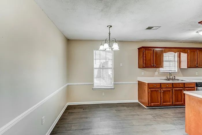 213 Park Place Way — Photo 4