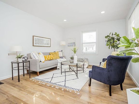 5th image of 1366 Pauline Ave
