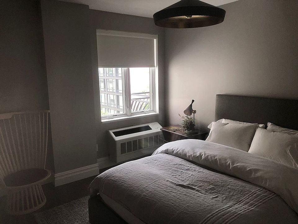 2nd image of 525 Myrtle Ave