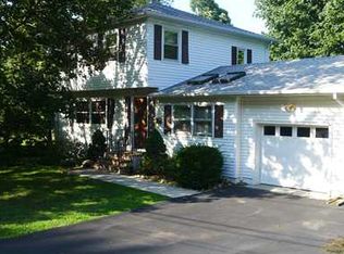 24 Autumn Dr, Tappan, NY 10983