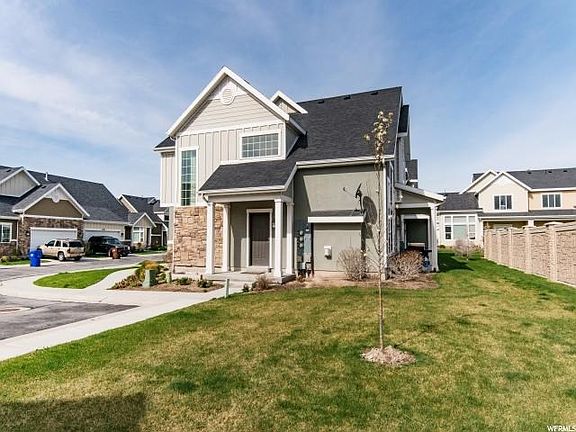 2nd image of 1742 W Pickering Ct