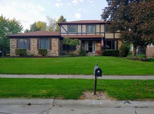 45888 Turtlehead Dr, Plymouth, MI 48170