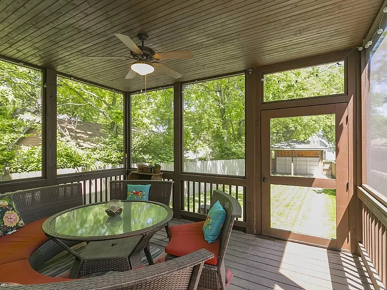 306B Manchester Ave — Photo 21
