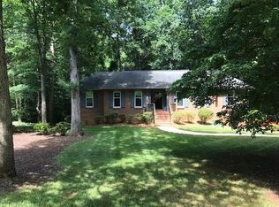 627 Barrocliff Rd, Clemmons, NC 27012