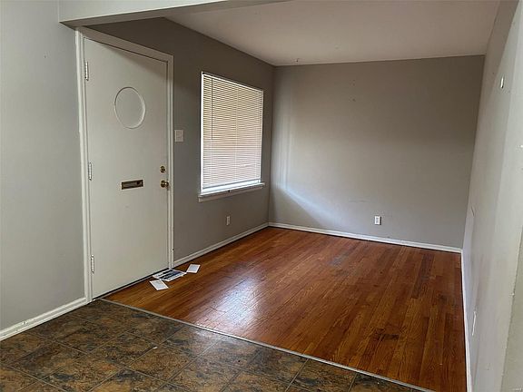 5th image of 8912 Stansberry Ave