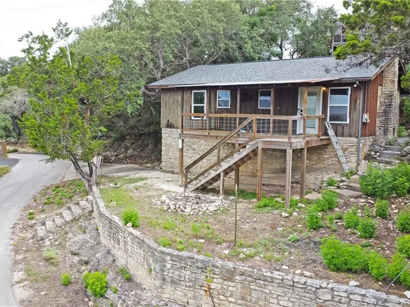 360 Wind Crest Dr, Canyon Lake, TX 78133