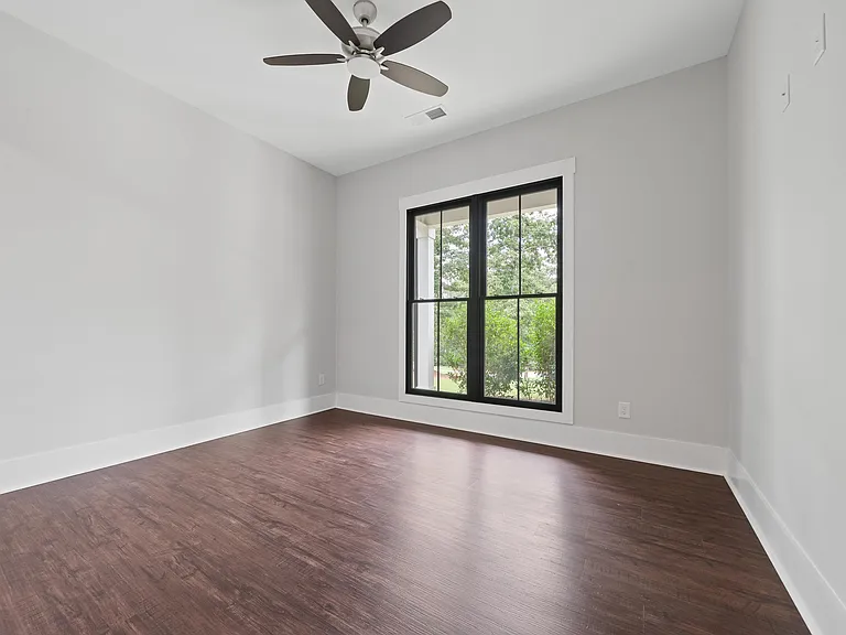 135 Harmony Bay Dr — Photo 16