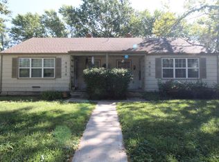 4414 S Parkway Dr, Olathe, KS 66061