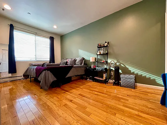 Rented by Corcoran | media 12