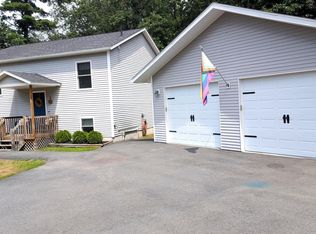 37 Plains Rd, Peru, NY 12972