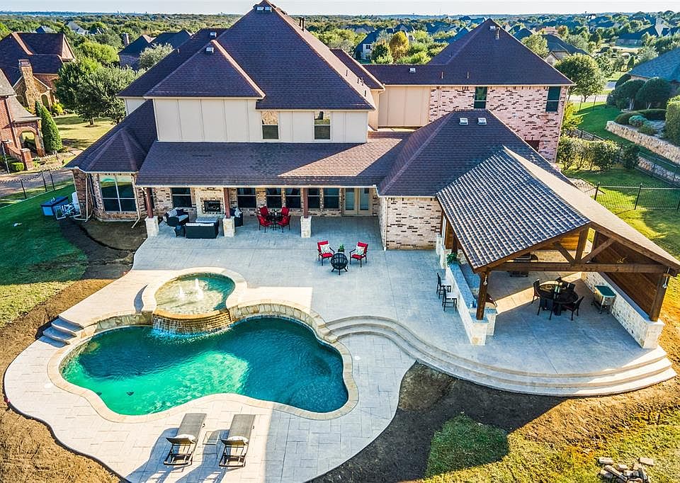 1st image of 5424 Lake Victoria Ct