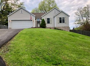 3166 Oak St, Murrysville, PA 15668