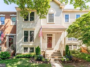 3879 Zelkova Ct, Fairfax, VA 22033