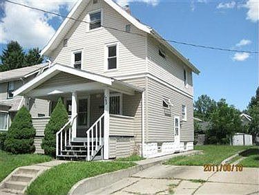 1st image of 1749 Marks Ave