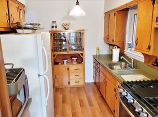 25-82 35th St #2, Astoria, NY 11103