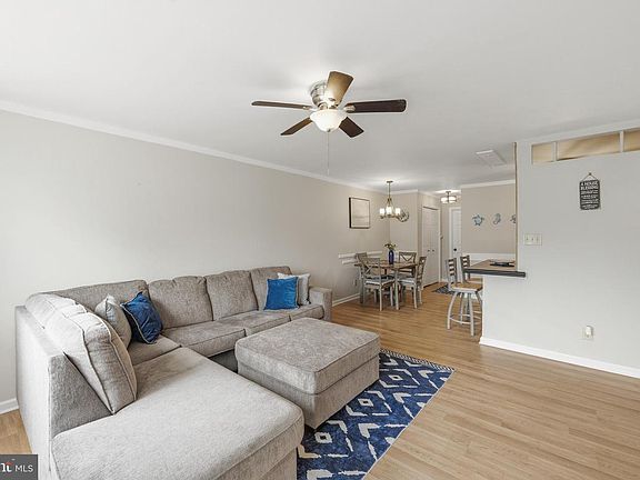 3rd image of 4901 Harbor Beach Blvd APT G1