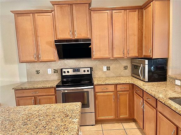 4th image of 4628 Southlawn Ave