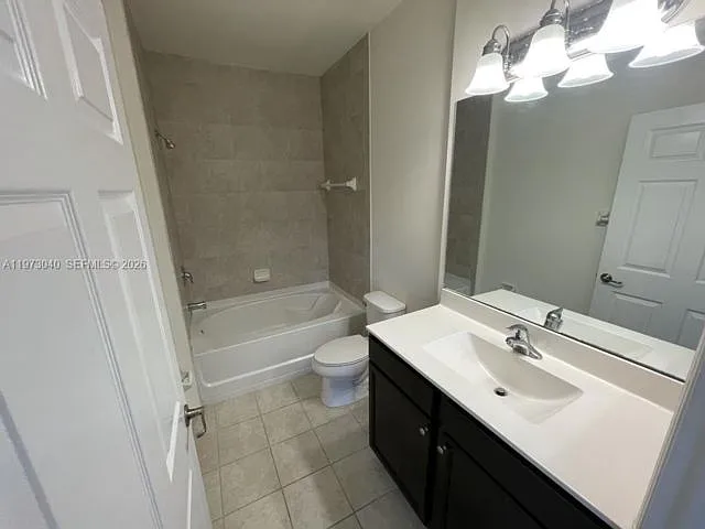 10600 NW 88th St — Photo 3
