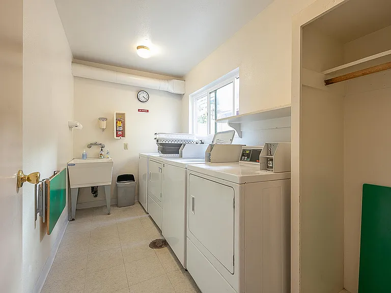 2915 Lawrence St #9 — Photo 33