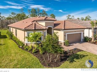 8823 Vaccaro Ct, Naples, FL 34119