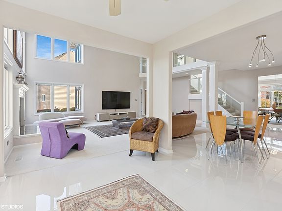 5th image of 2711 Deering Bay Dr