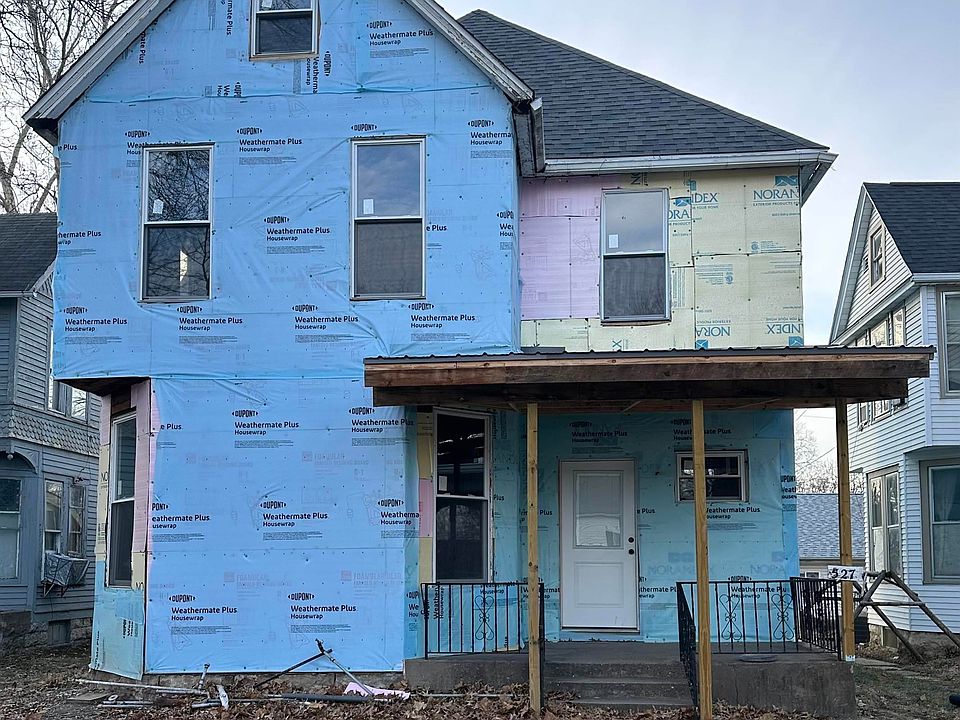1st image of 527 Summer St