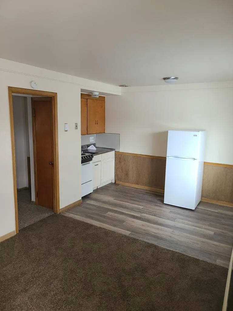 22819 E Nine Mile Rd — Photo 3