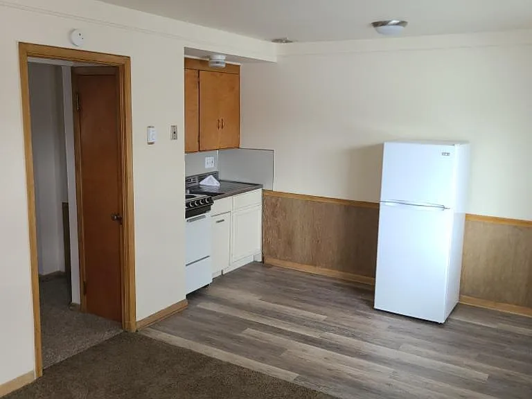 22819 E Nine Mile Rd — Photo 3
