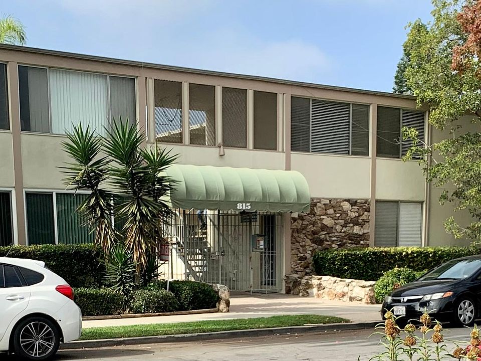 1st image of 815 Loma Ave
