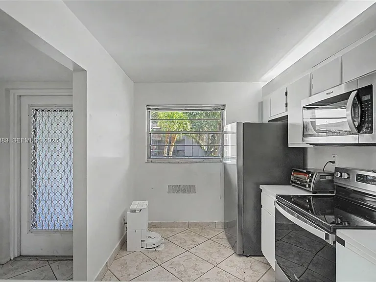 9520 Seagrape Dr #205 — Photo 15